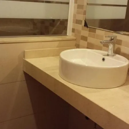 Apartment Con Varias Piscinas, Jardines Y Garaje En Costa Hispania