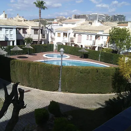 Apartment Con Varias Piscinas, Jardines Y Garaje En Costa Hispania